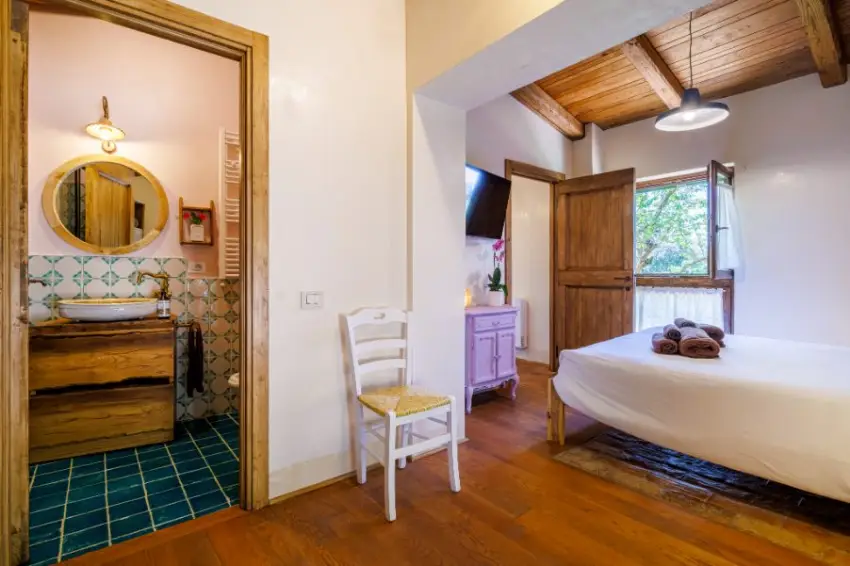 le stanze del casale di villa torlonia 05